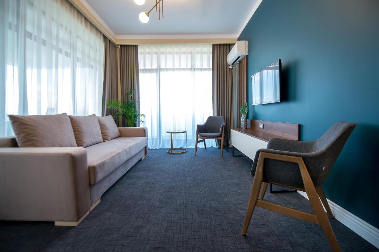 Hotel Oxford Mamaja Zewnętrze zdjęcie