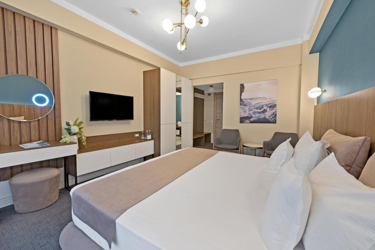 Hotel Oxford Mamaja Zewnętrze zdjęcie