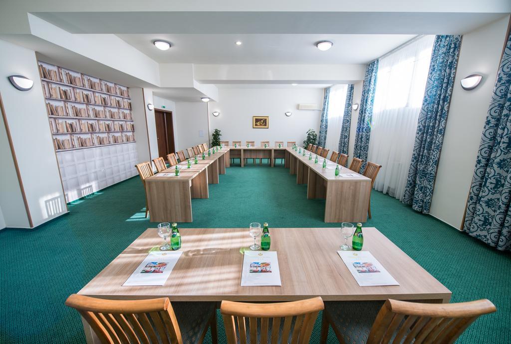 Hotel Oxford Mamaja Zewnętrze zdjęcie