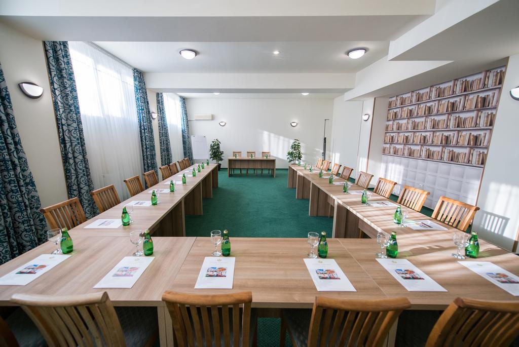 Hotel Oxford Mamaja Zewnętrze zdjęcie