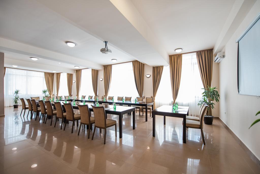 Hotel Oxford Mamaja Zewnętrze zdjęcie