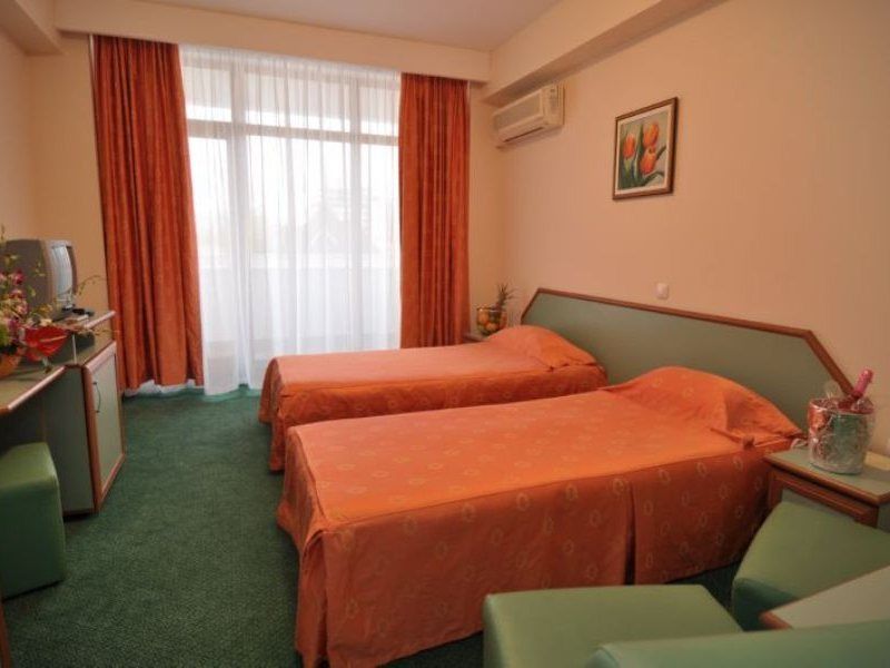 Hotel Oxford Mamaja Zewnętrze zdjęcie